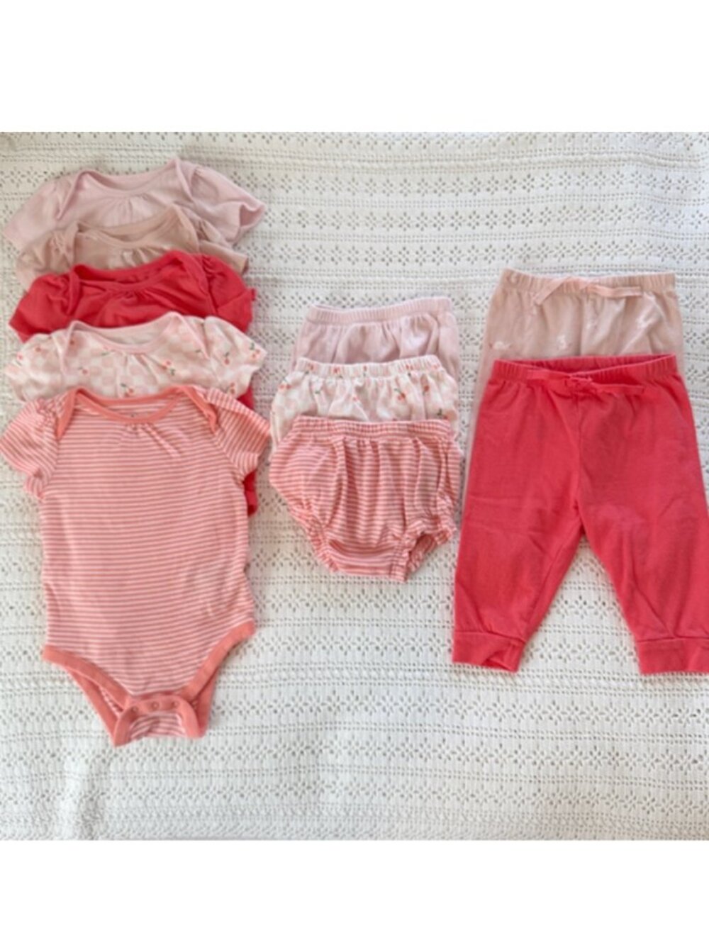 Baby GAP Organic Cotton Coordinating Bodysuits Pants Bloomers Bundle 6-12 Mo.